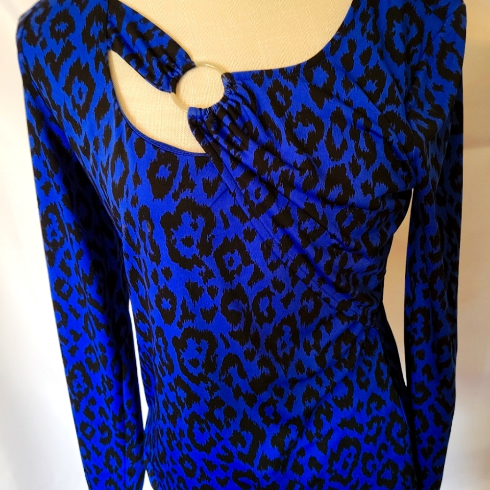 Venus Blue size M Top